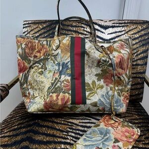 Gucci GG Supreme Large Ophidia Floral Bag